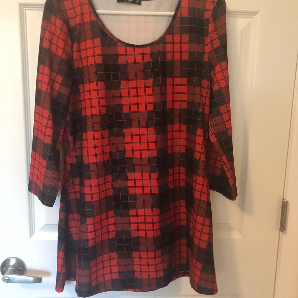 Red and black top